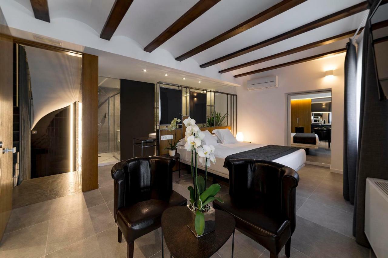 Vinatea Suites Morella Bagian luar foto